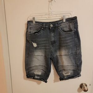 Encrypted Womens Denim Bermuda Length 11" inseam Shorts 32" Waist